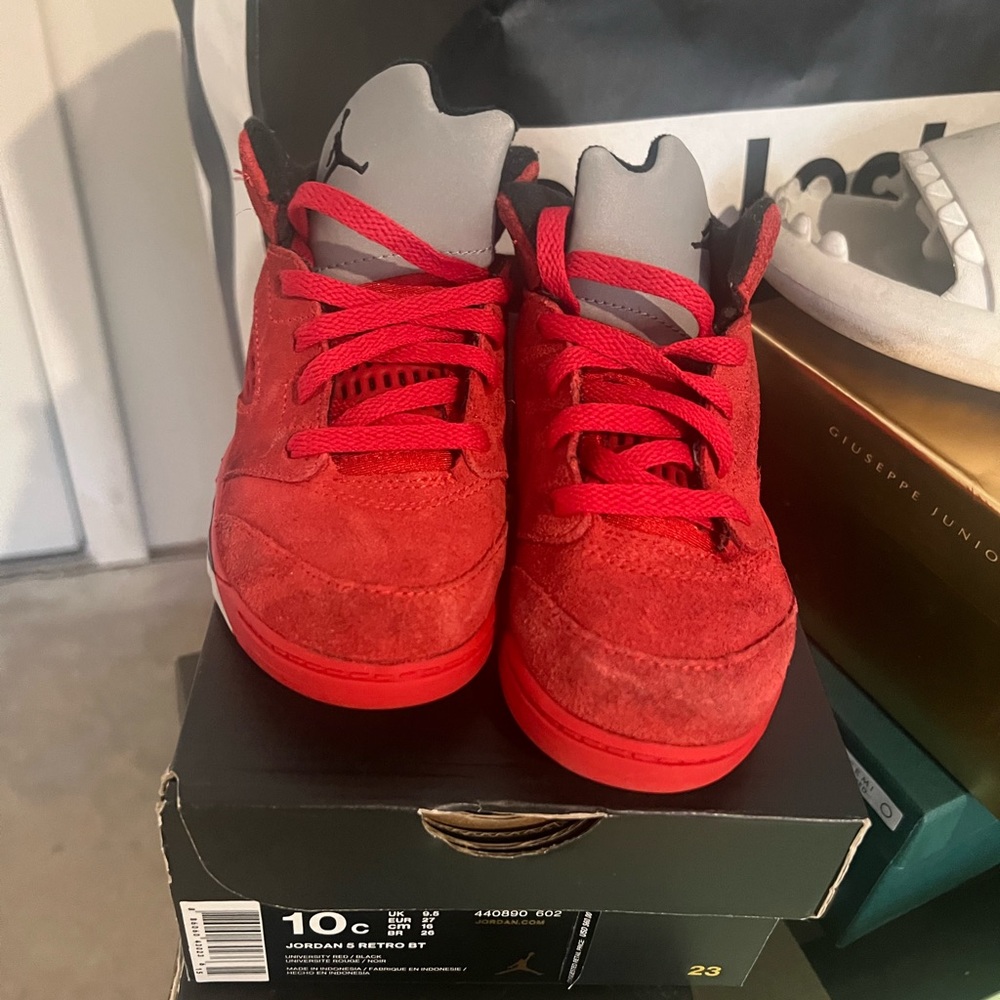 Jordan retro 5 red
